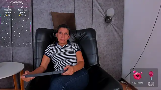 Keyla Milf online show from June 2026 12:27:02 AM