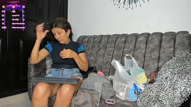 Keyla Milf online show from October 2025 02:49:02 AM