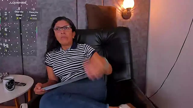 Keyla Milf online show from June 2026 08:32:01 PM
