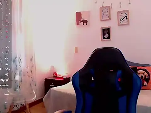 Snapshot of emmily_castro chatting on October 2025 12:04:01 PM emmily castro online show from October 2025 12:04:01 PM