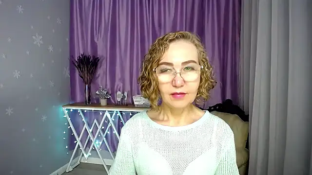 Snapshot of queen_a_n_i chatting on July 2026 06:03:02 AM queen a n i online show from July 2026 06:03:02 AM