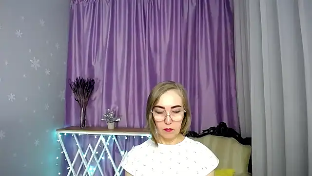 queen a n i online show from April 2026 12:29:02 PM