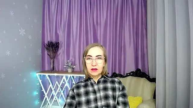 queen a n i online show from April 2026 11:28:02 AM