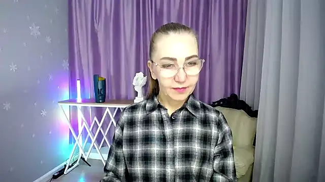 queen a n i online show from September 2025 09:27:01 AM