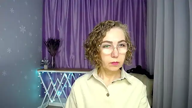 queen a n i online show from June 2026 10:20:01 AM