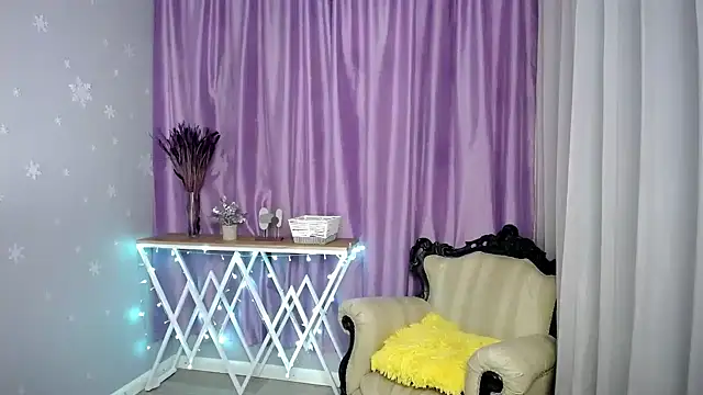 Snapshot of queen_a_n_i chatting on July 2026 08:23:01 AM queen a n i online show from July 2026 08:23:01 AM