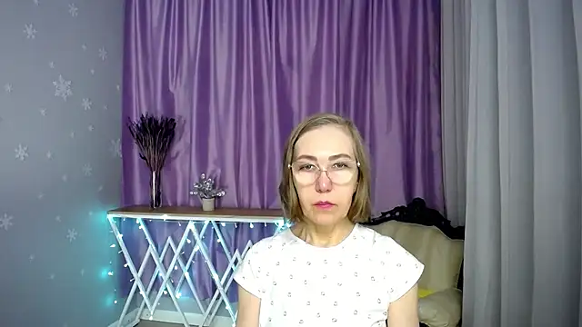 queen a n i online show from April 2026 06:49:02 AM