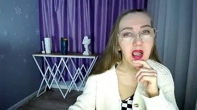 queen a n i online show from March 2025 09:27:02 AM