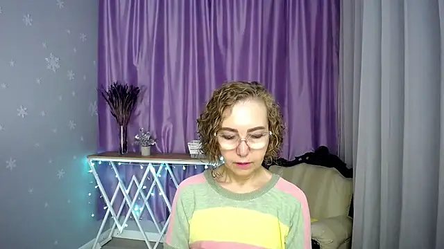 Snapshot of queen_a_n_i chatting on July 2026 07:04:02 AM queen a n i online show from July 2026 07:04:02 AM