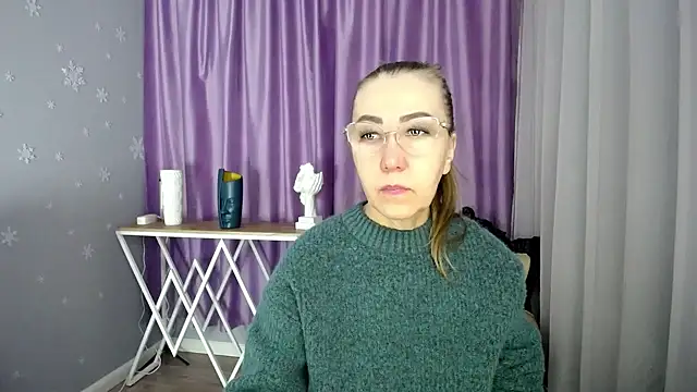 queen a n i online show from March 2025 08:34:02 AM