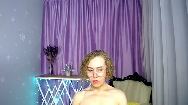 queen a n i online show from May 2026 04:04:02 PM