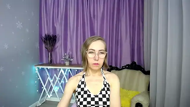 queen a n i online show from April 2026 08:30:01 AM