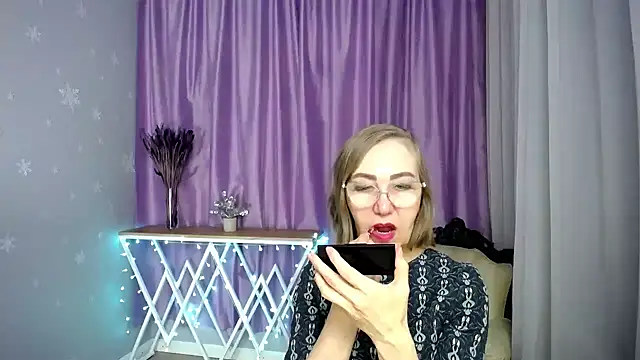 queen a n i online show from April 2026 07:23:01 AM