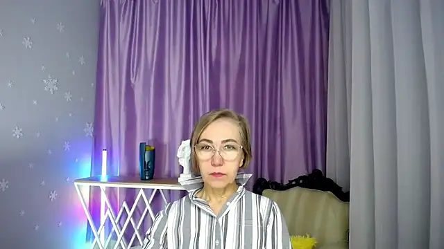 queen a n i online show from October 2025 08:05:01 AM