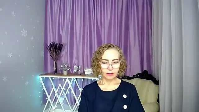 Snapshot of queen_a_n_i chatting on July 2026 08:59:02 AM queen a n i online show from July 2026 08:59:02 AM