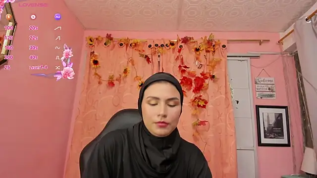 Snapshot of DarshaKhemu chatting on September 2025 08:59:01 PM DarshaKhemu online show from September 2025 08:59:01 PM