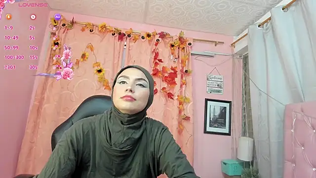 DarshaKhemu online show from November 2025 08:30:01 PM