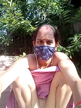 Mohni Das online show from November 2025 04:05:02 AM