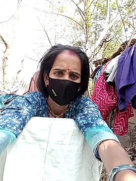 Mohni Das online show from May 2026 04:41:01 AM