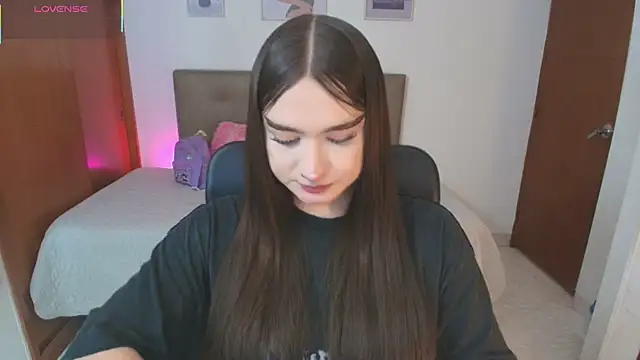 Miley Baker online show from April 2026 04:30:01 PM