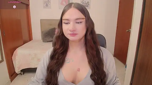 Miley Baker online show from November 2025 03:26:01 PM