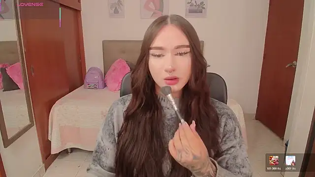 Snapshot of Miley_Baker chatting on February 2026 01:00:02 PM Miley Baker online show from February 2026 01:00:02 PM