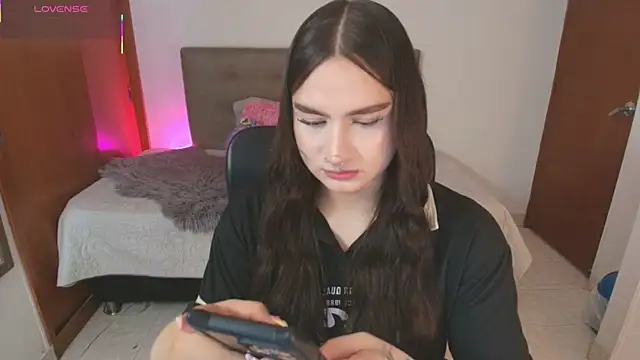 Snapshot of Miley_Baker chatting on June 2026 03:07:01 PM Miley Baker online show from June 2026 03:07:01 PM