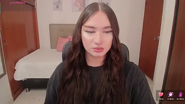 Snapshot of Miley_Baker chatting on January 2026 02:42:02 PM Miley Baker online show from January 2026 02:42:02 PM