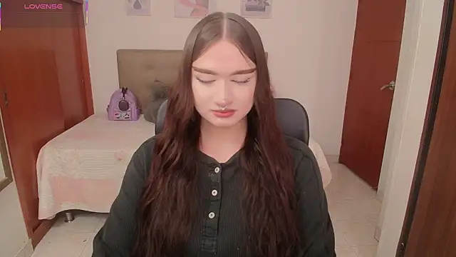 Snapshot of Miley_Baker chatting on February 2026 01:55:01 PM Miley Baker online show from February 2026 01:55:01 PM