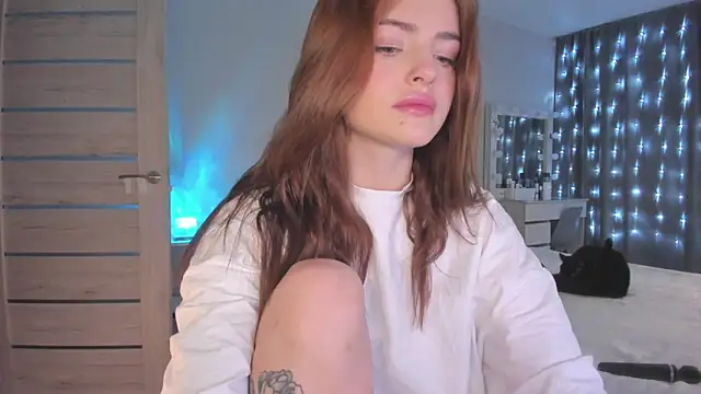 KylieStarrr online show from February 2025 03:20:01 AM