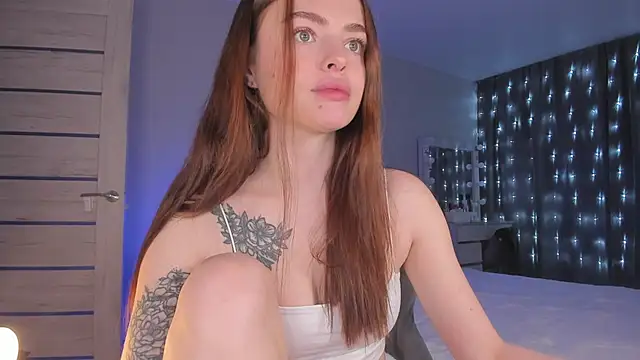 KylieStarrr online show from November 2025 03:13:02 AM