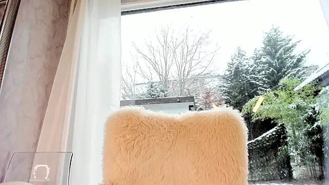 Snapshot of Naila18 chatting on February 2026 06:35:02 AM Naila18 online show from February 2026 06:35:02 AM