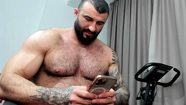 MuscleJohn online show from February 2025 10:13:01 PM