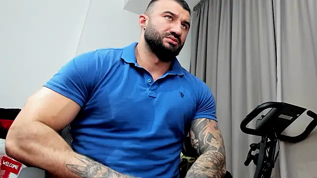 MuscleJohn online show from January 2025 01:00:02 AM