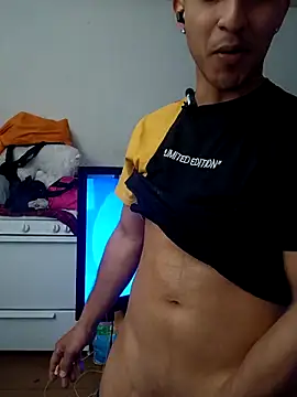 Torresmor online show from February 2026 12:29:01 AM
