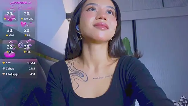 Snapshot of Mia_Tin chatting on November 2025 02:45:02 PM Mia Tin online show from November 2025 02:45:02 PM