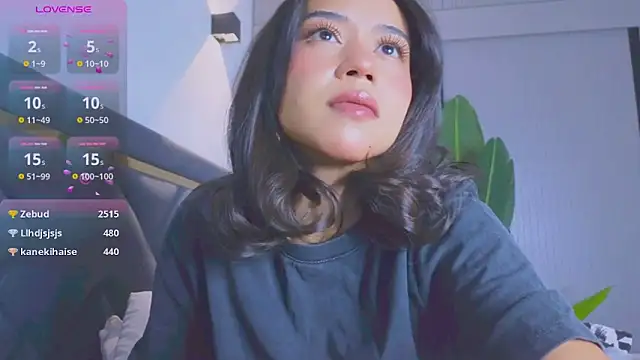 Snapshot of Mia_Tin chatting on November 2025 01:15:02 PM Mia Tin online show from November 2025 01:15:02 PM