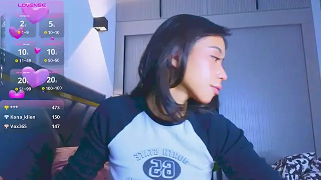 Snapshot of Mia_Tin chatting on October 2025 03:14:01 PM Mia Tin online show from October 2025 03:14:01 PM