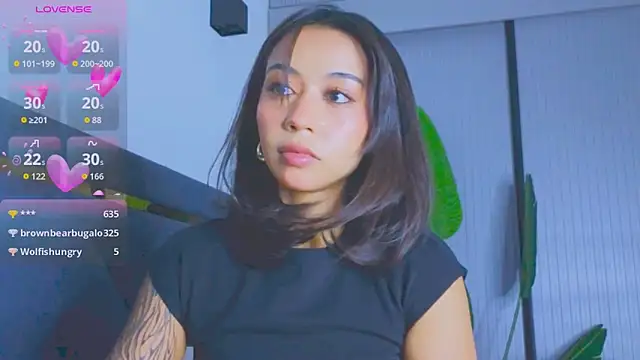 Snapshot of Mia_Tin chatting on September 2025 02:53:02 PM Mia Tin online show from September 2025 02:53:02 PM