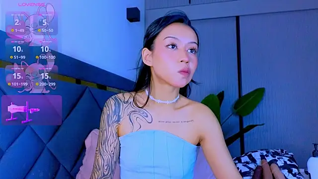 Mia Tin online show from April 2026 05:41:01 PM