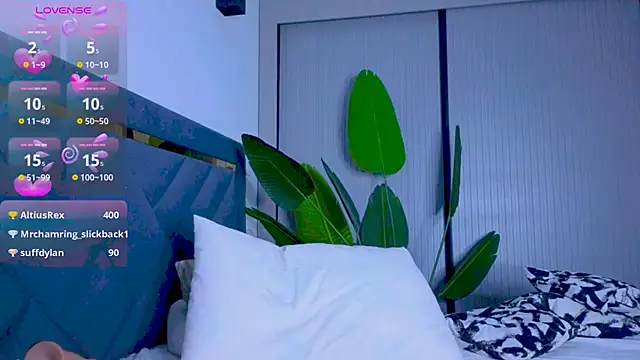 Snapshot of Mia_Tin chatting on September 2025 01:05:02 PM Mia Tin online show from September 2025 01:05:02 PM