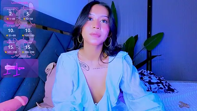 Mia Tin online show from April 2026 08:37:02 PM