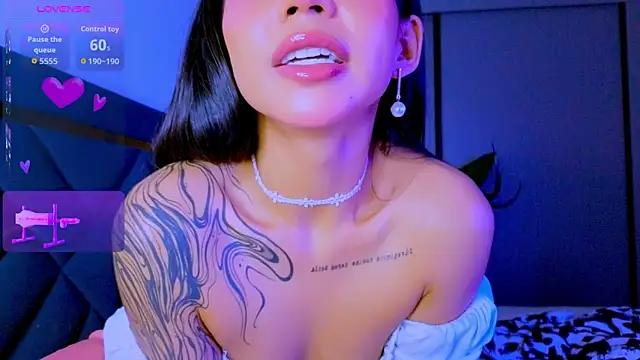 Mia Tin online show from March 2026 05:25:01 PM