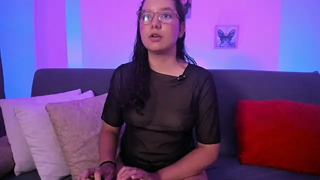 BUUNNY BELLA online show from May 2026 08:20:02 PM