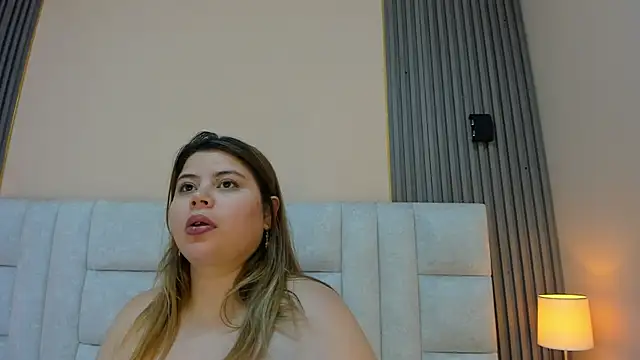 EYMI TOMSOM online show from March 2025 11:40:01 AM
