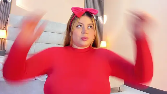 EYMI TOMSOM online show from January 2026 10:53:02 AM