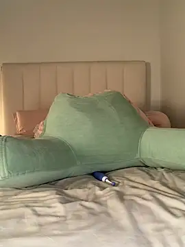 roxxxyrose online show from March 2026 07:15:02 PM