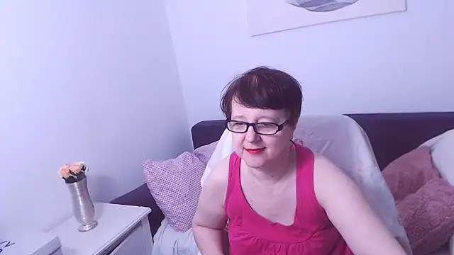 Snapshot of ChristaRose chatting on September 2025 05:50:01 PM ChristaRose online show from September 2025 05:50:01 PM