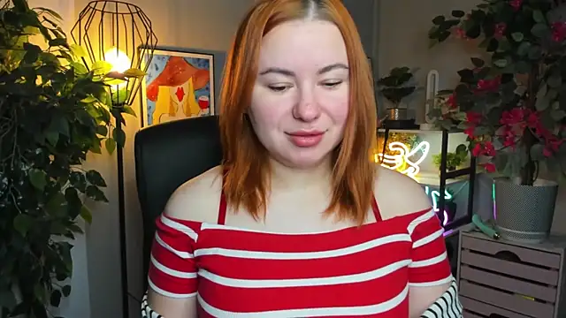 LAYLAxSTAR online show from November 2025 07:33:02 AM