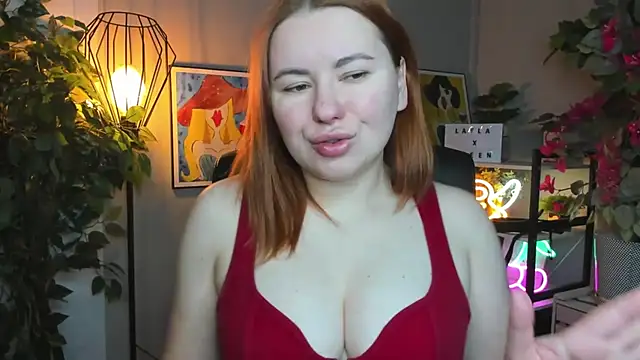 LAYLAxSTAR online show from February 2026 07:28:01 AM